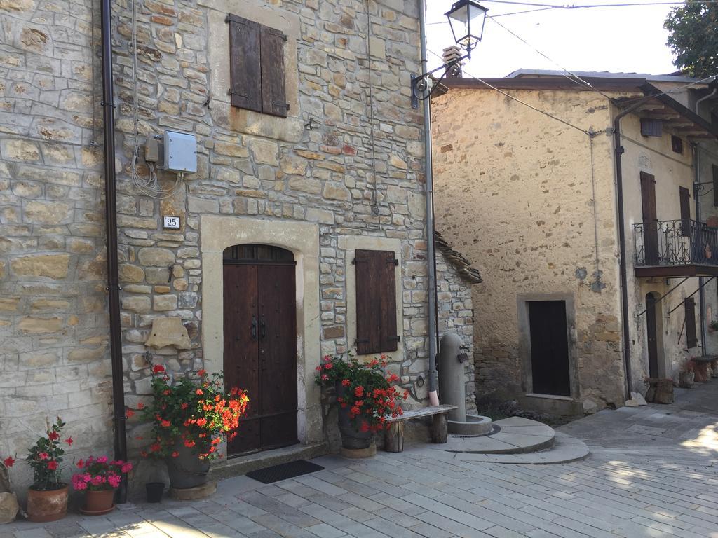 Castello Di Brandola Villa Polinago Exterior photo